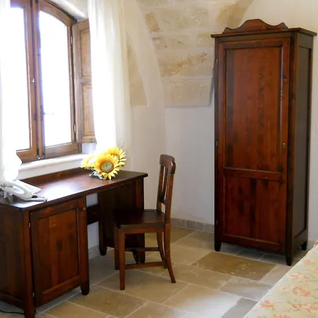 Masseria De Michele * Montalbano