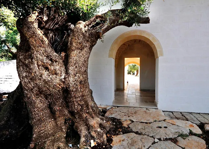 Masseria De Michele * Montalbano