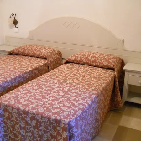 בית חווה Masseria De Michele מונטלבאנו